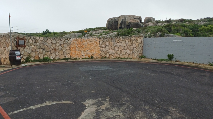 0 Bedroom Property for Sale in Hoogland Western Cape